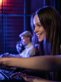 Najpopularniejsze platformy do gier online i rozrywki w 2025 roku