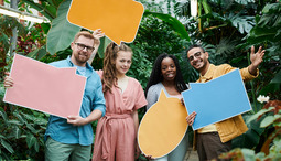 Czerwone flagi w recenzjach: jak rozpoznać fałszywe opinie